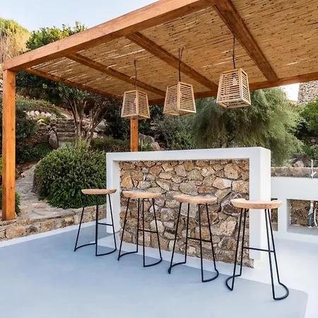 Villa Stunning Surrounded By Lush Greenery Agrari (Mykonos)